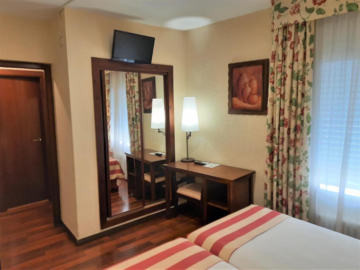 Hotel Urogallo Vielha Cameră foto